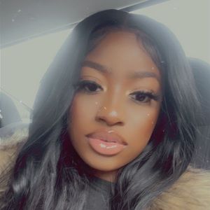 Meet your Posher, Isata